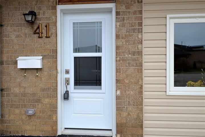 Property Photo: 41 Sister Kern Terrace ON L9B 2M1
