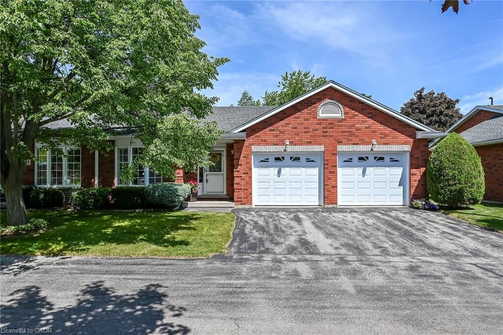 Property Photo:  175 Victoria Street 17  ON N3Y 5L8 