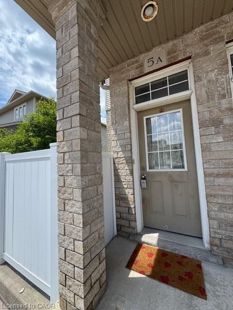 Property Photo:  240 Westmeadow Drive 5A  ON N2N 0A1 
