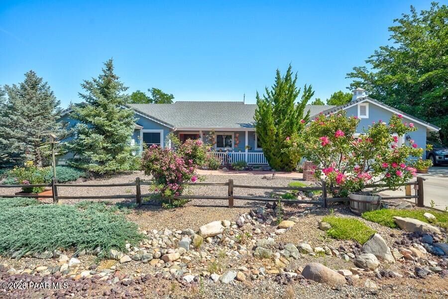 Property Photo: 9380 E Towago Drive AZ 86314