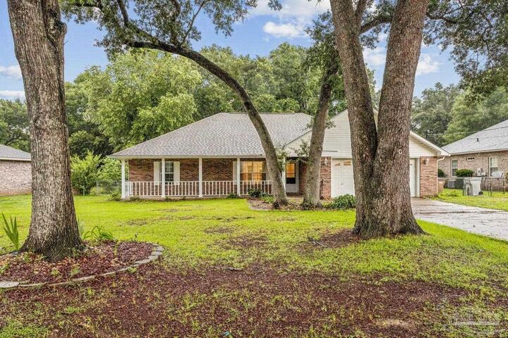 Property Photo:  5336 Jeremy Dr  FL 32570 