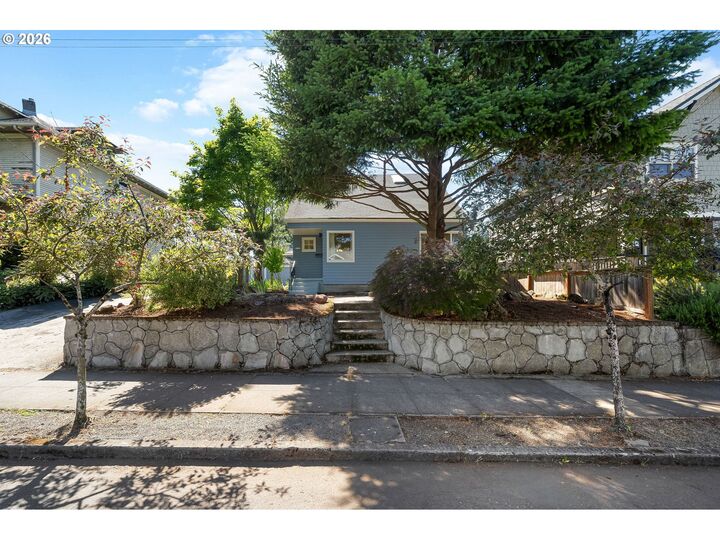 Property Photo: 5235 NE 16th Ave OR 97211