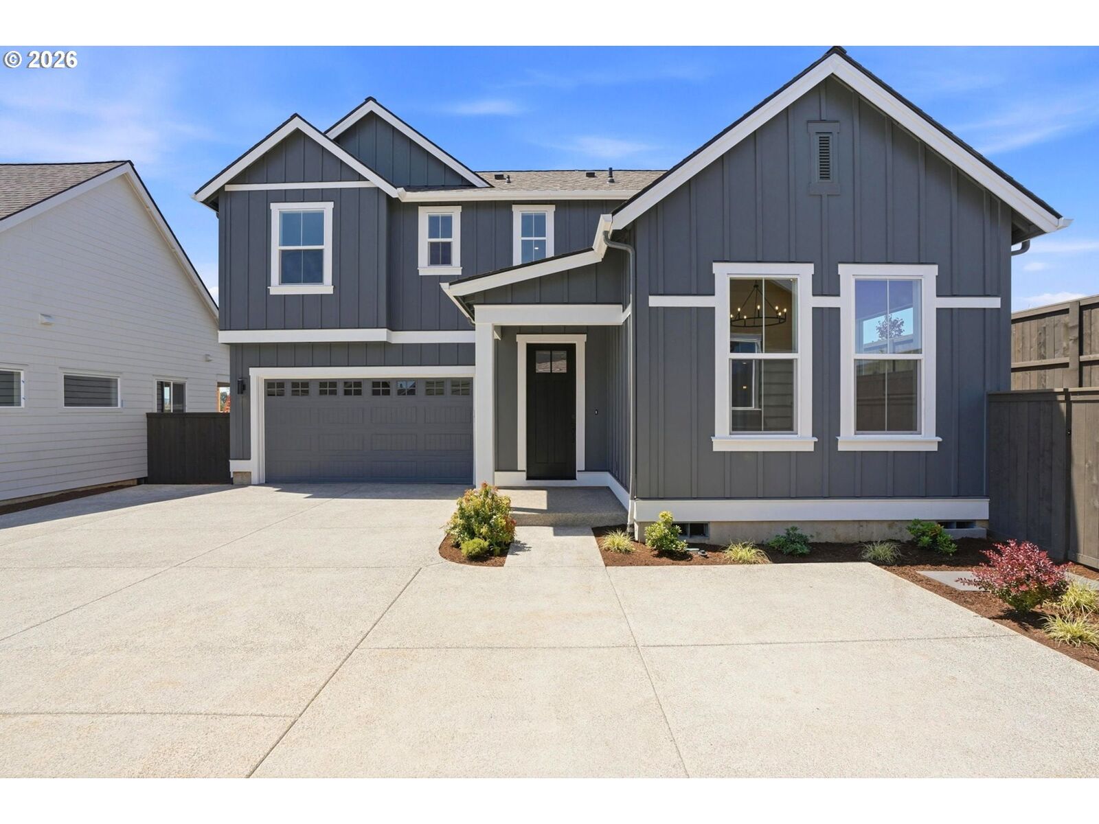 Property Photo:  1327 E Luna St 49  OR 97132 