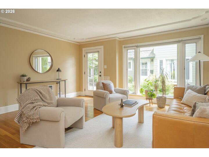 Property Photo: 1411 SE 30th Ave 4 OR 97214