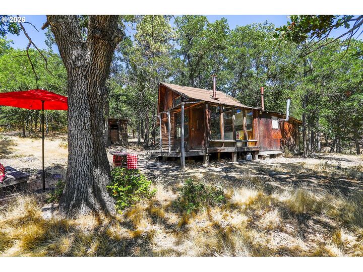 Property Photo: 2300 Dry Creek Rd OR 97040