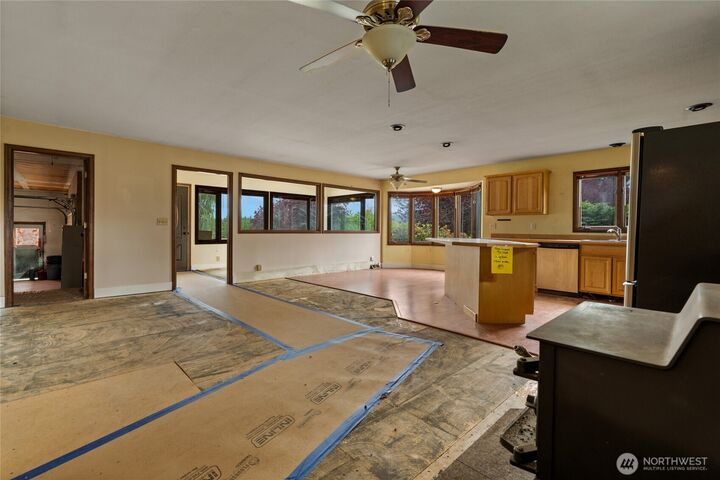 Property Photo: 42410 264th Avenue SE WA 98022