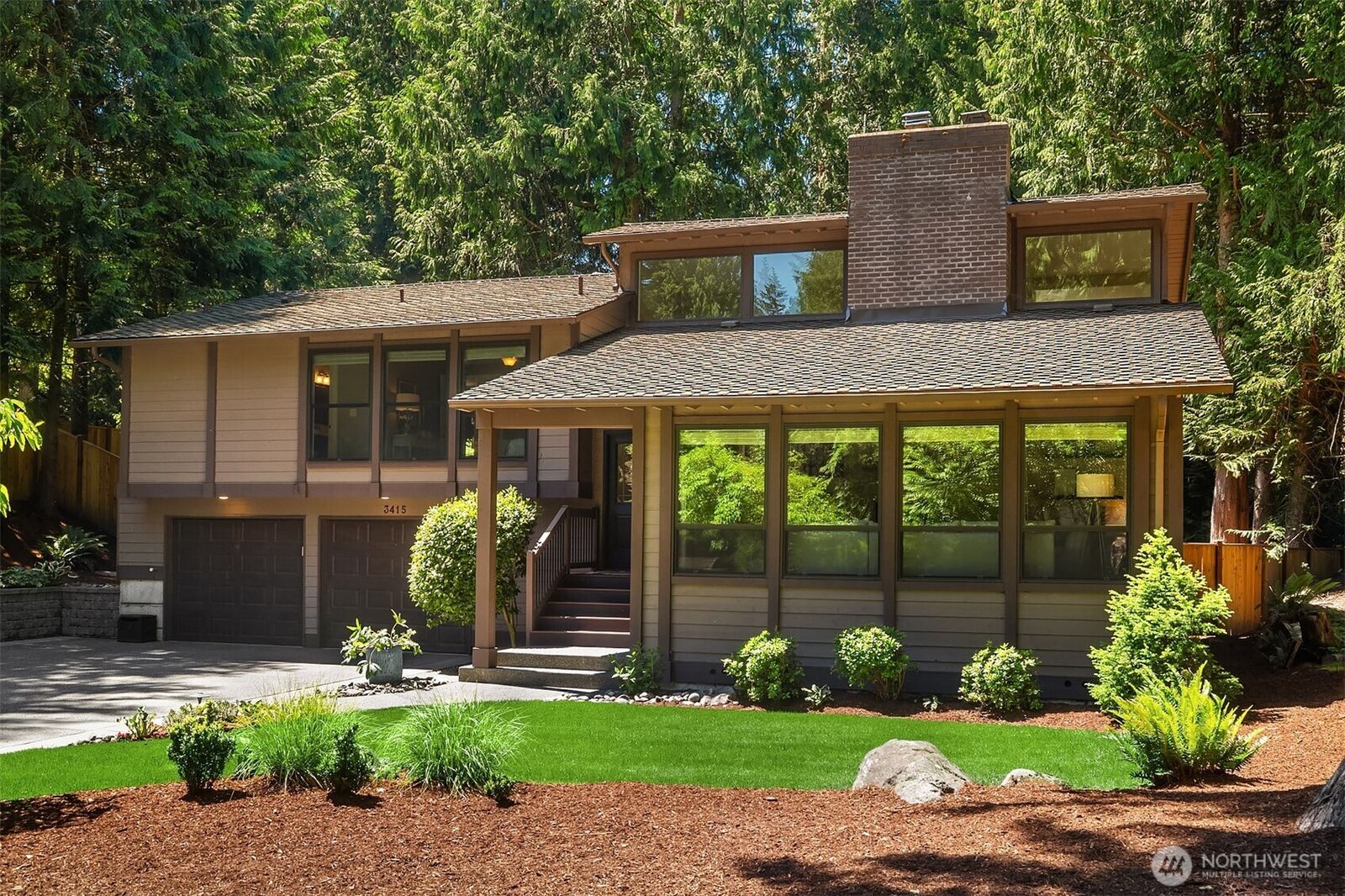 Property Photo:  3415  211th Avenue NE  WA 98074 