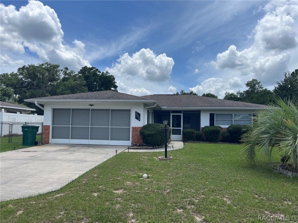 Property Photo:  303 Camellia Avenue  FL 34452 