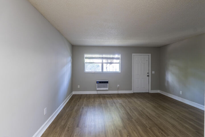 Property Photo: 417 N E Street 36 FL 33460