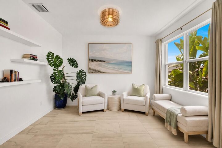 Property Photo:  4506 Catalina Way  FL 33463 