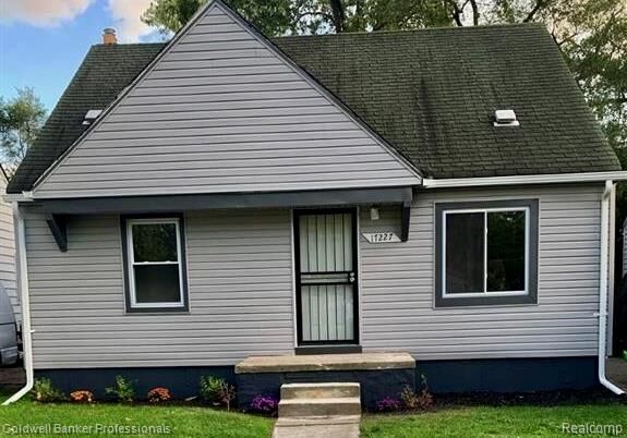 Property Photo:  17227 Curtis Street  MI 48235 