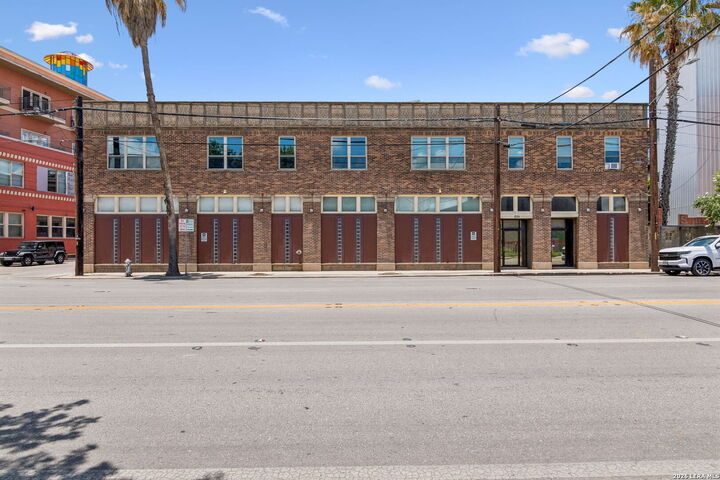 Property Photo: 1339 S Flores 203 TX 78204