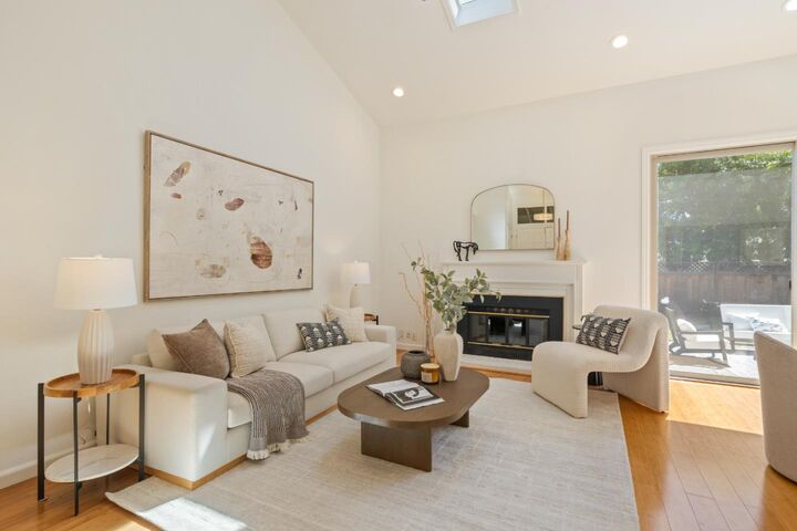 Property Photo: 814 Hollenbeck Avenue CA 94087