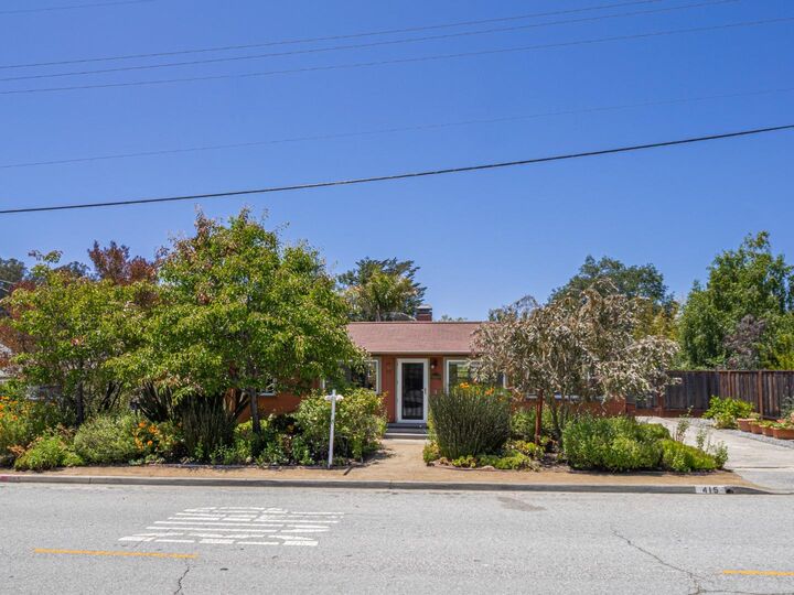 Property Photo:  415 La Fonda Avenue  CA 95065 