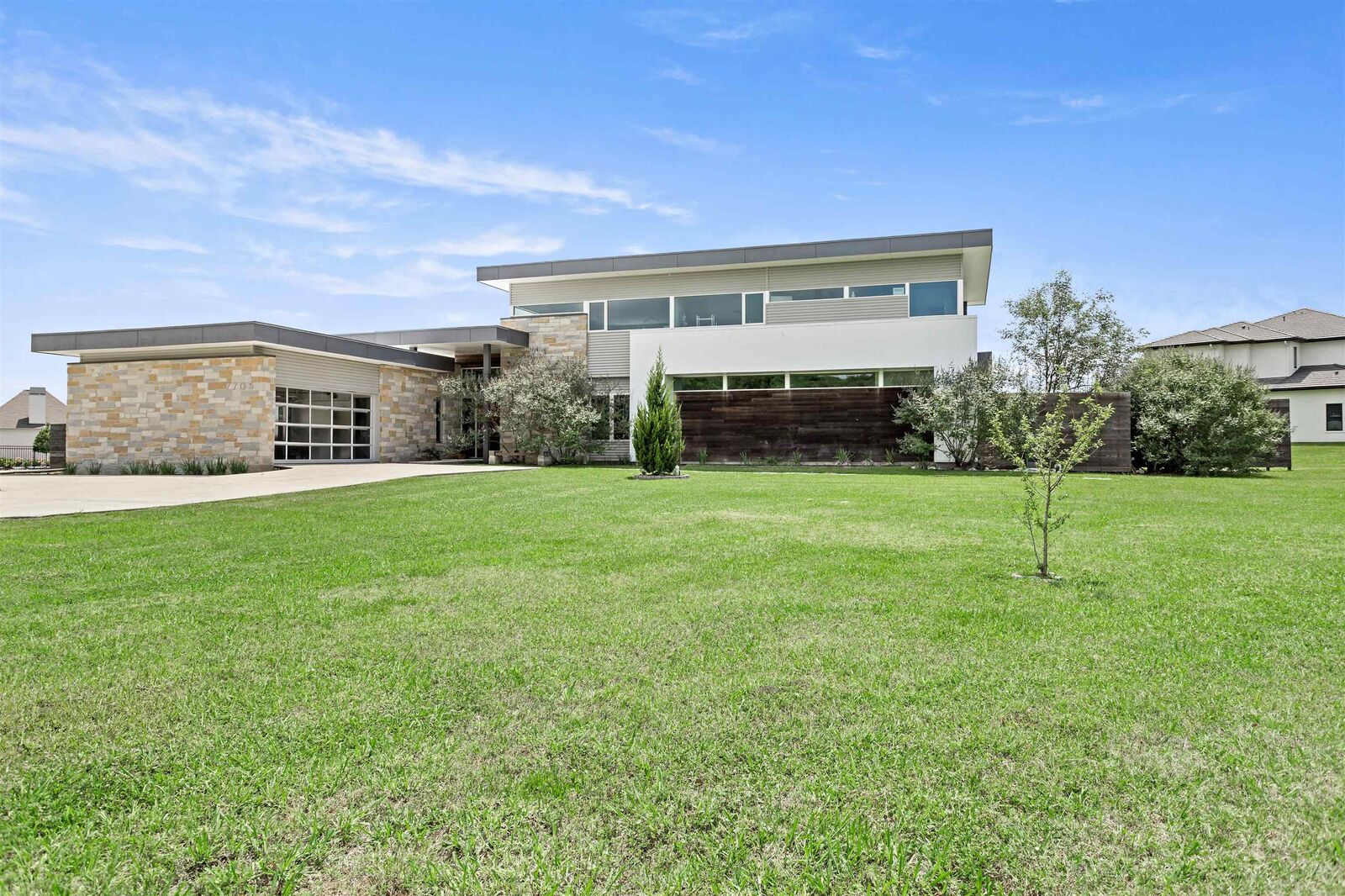 Property Photo:  7705 N Peninsula Dr  TX 77707 