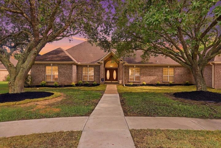 Property Photo: 8135 Medinah Drive TX 77707