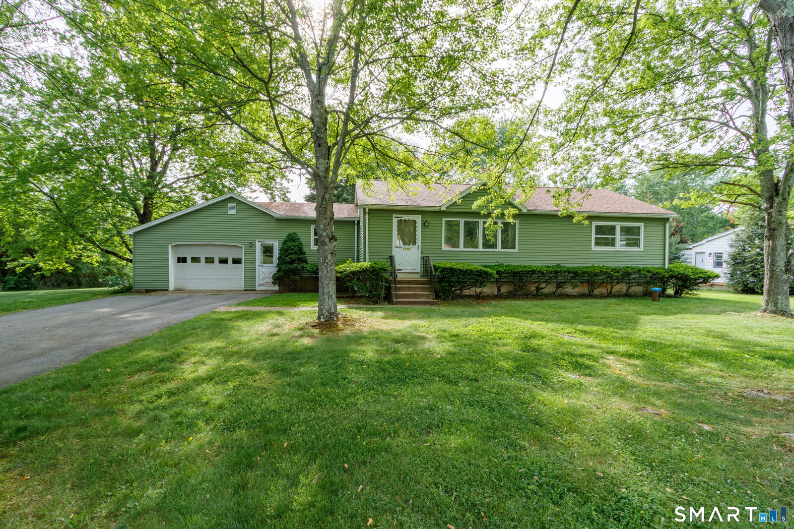 Property Photo:  1175 South Curtis Street  CT 06492 