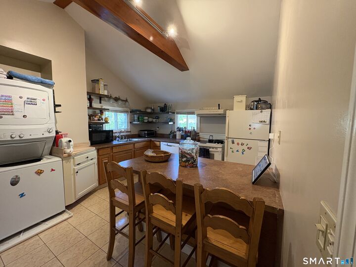 Property Photo:  55 Jackson Street 2  CT 06401 