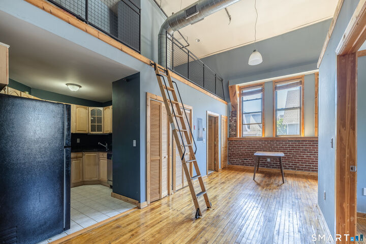 Property Photo:  325 Myrtle Avenue 1205  CT 06604 