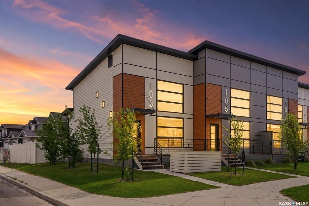 Property Photo: 103 Westfield Road SK S7V 0T8