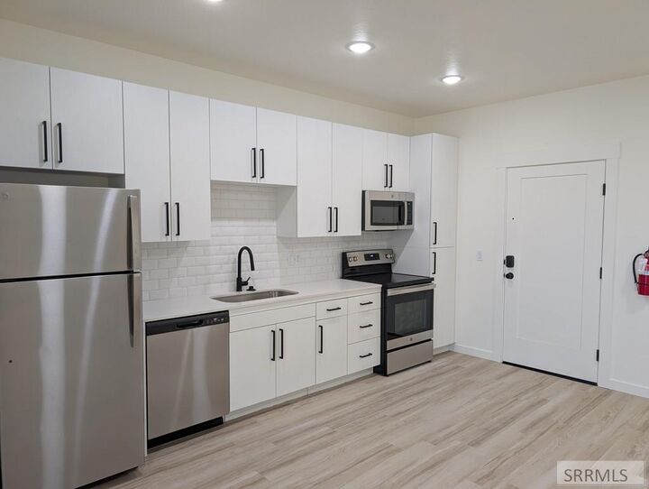 Property Photo:  311 E Lorene Street 1105  ID 83440 
