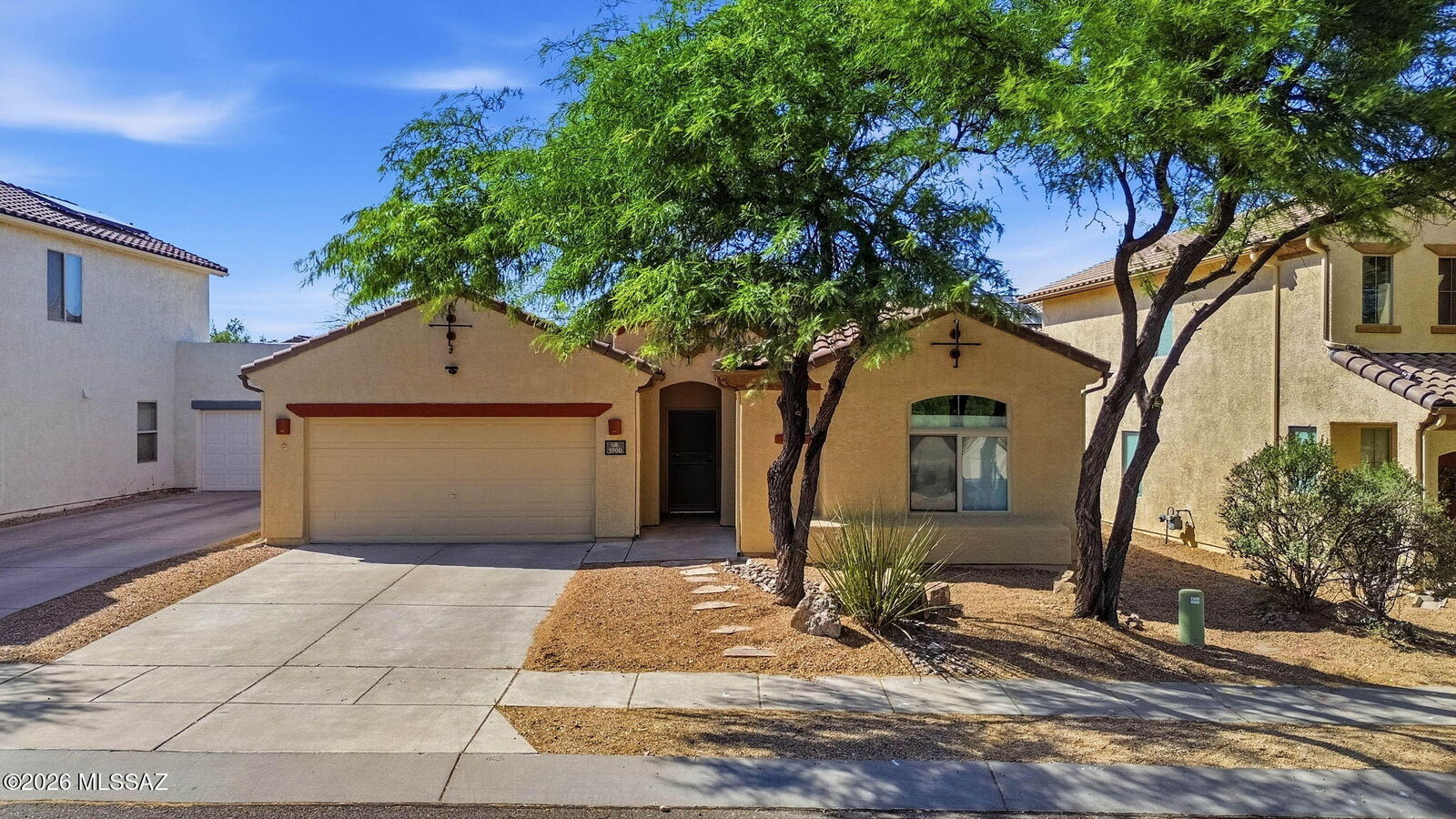 Property Photo: 5900 S Courtland Drive AZ 85747