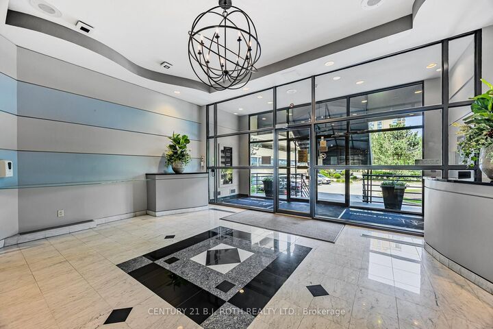 Property Photo: 75 Ellen Street S 711 ON L4N 7R6