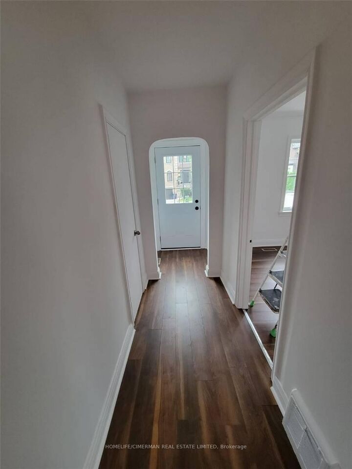 Property Photo: 174 Johnston Avenue ON M2N 1H3