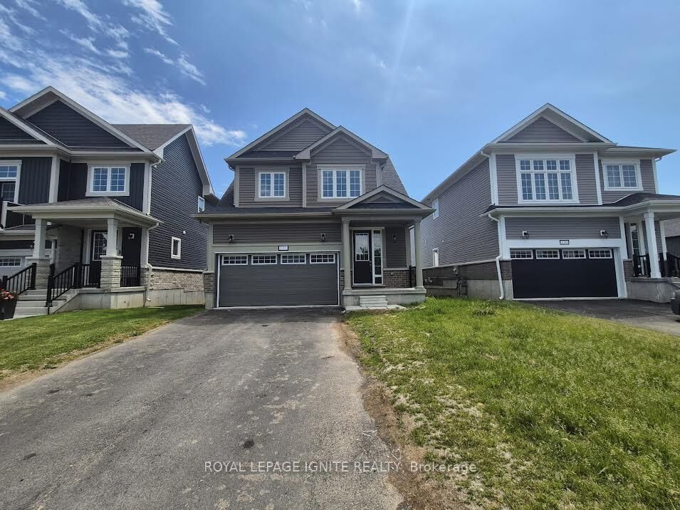 Property Photo: 137 Gildersleeve Boulevard ON K0H 1G0