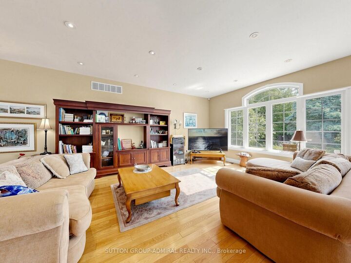 Property Photo: 3 Raymond Drive ON L4J 2E5