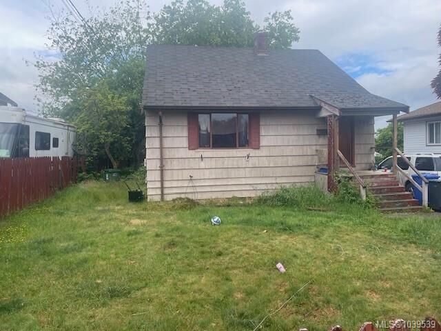 Property Photo:  2876 12th Ave  BC V9Y 2T4 