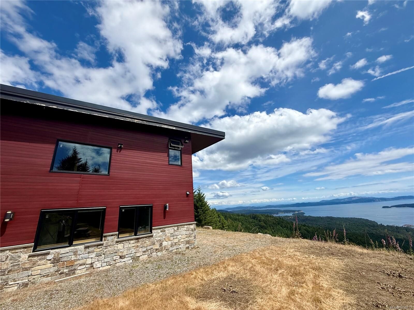 Property Photo:  641 Annas Dr SW  BC V8K 2W9 