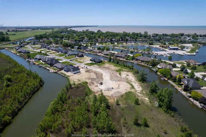 Property Photo:  19140 Haven Avenue  ON N0P 2L0 
