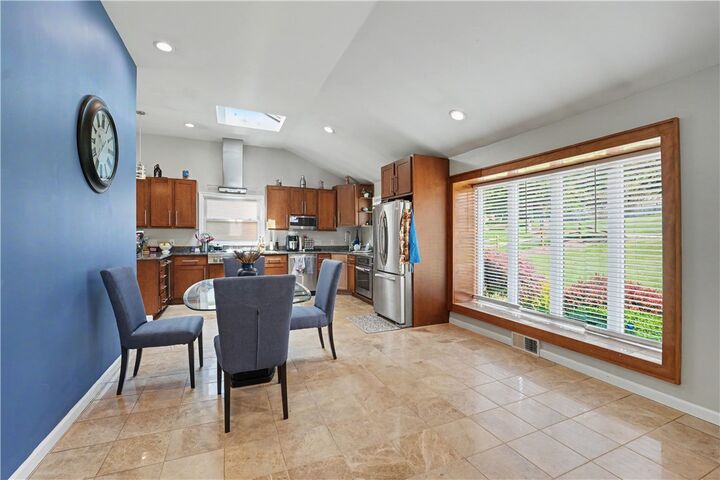 Property Photo:  3466 Ridgewood Dr  PA 15235 