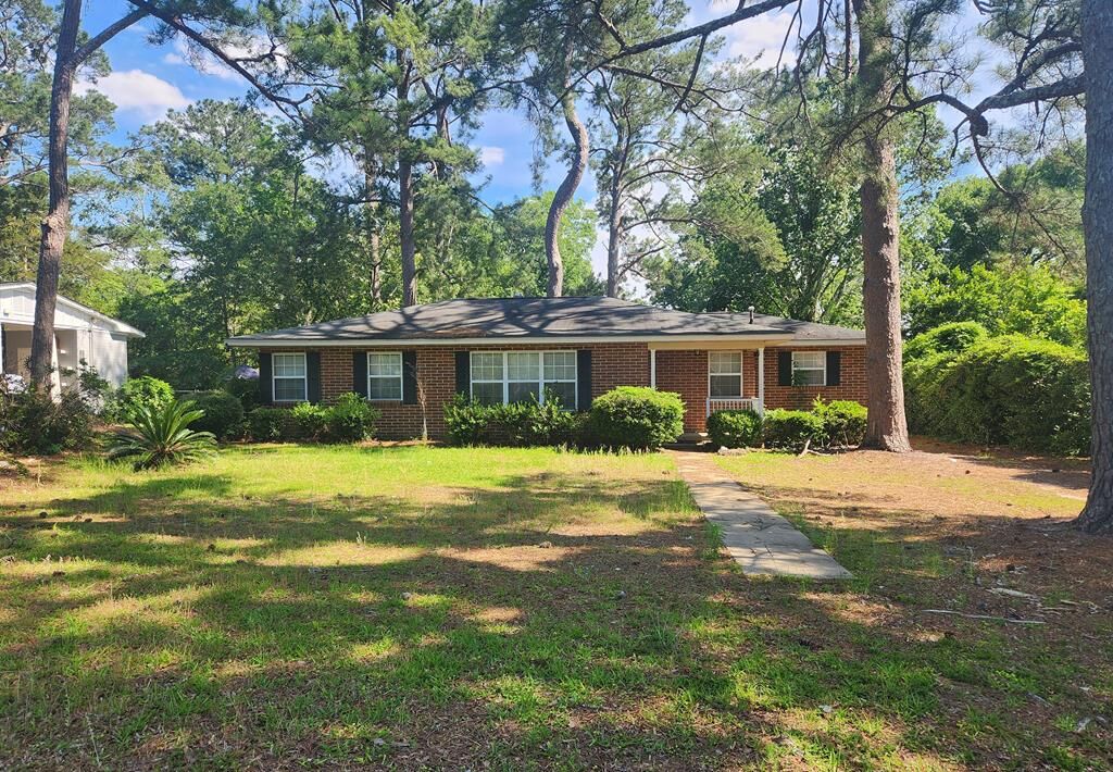 Property Photo:  2022 Stuart Avenue  GA 31707 