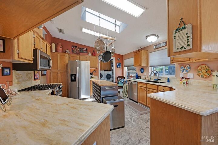 Property Photo:  1800 Highway 1  CA 94923 