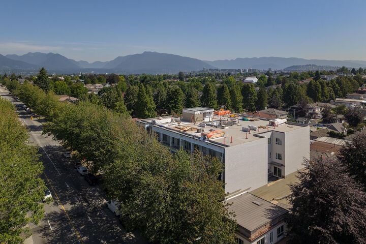2250 Nanaimo Street 405 — photo 1
