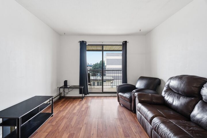 Property Photo:  45744 Spadina Avenue 309  BC V2P 1T6 