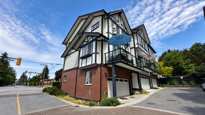 Property Photo: 11188 72 Avenue 60 BC V4E 0A5