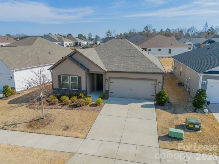 Property Photo: 4124 Canopy Creek Drive NC 28037