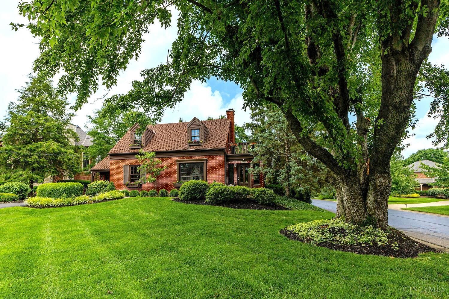 Property Photo:  9844 Zig Zag Road  OH 45242 