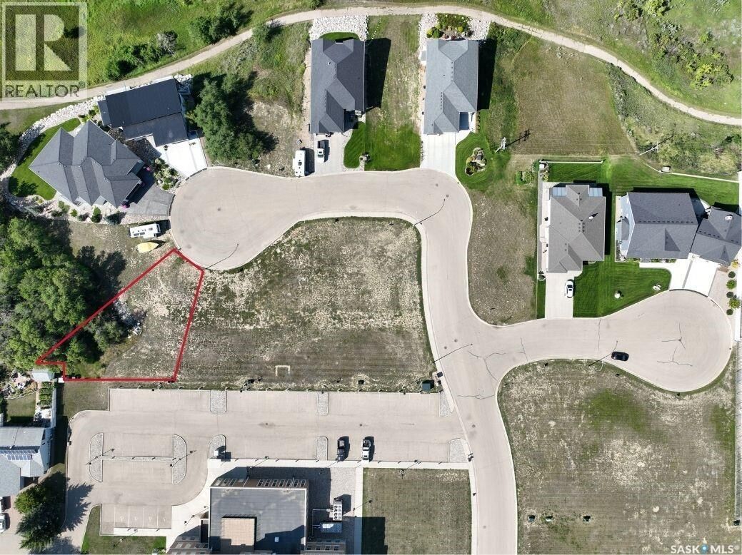 Property Photo:  33 Copper Ridge Way  SK S6H 4R1 