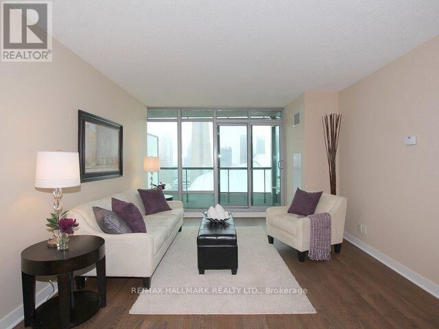 Property Photo:  81 Navy Wharf Court 3302  ON M5V 3S2 