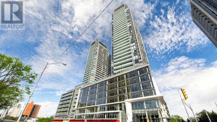 Property Photo: 7 Golden Lion Heights N837 ON M2M 0C1