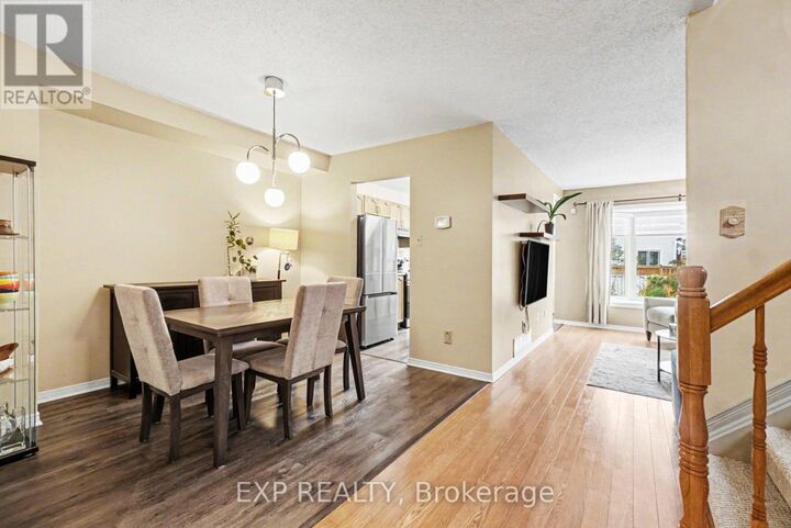 Property Photo:  11 Longshire Circle  ON K2J 4K7 