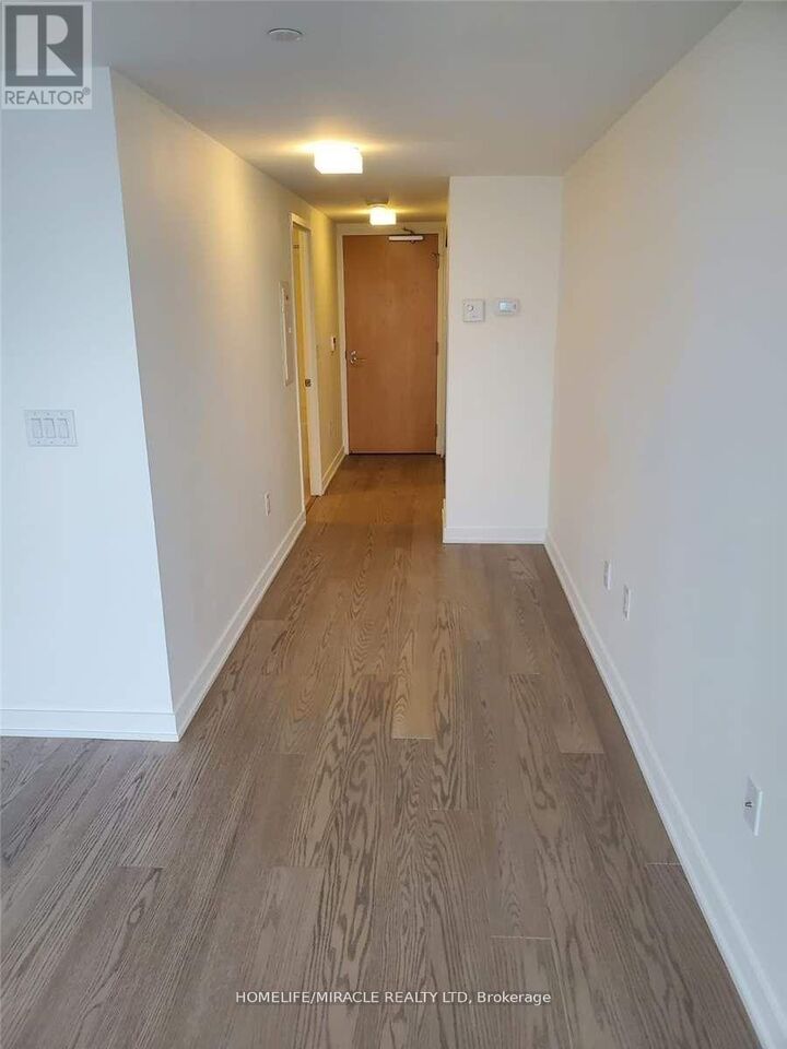 Property Photo: 11 Wellesley Street West 3910 ON M4Y 0G4