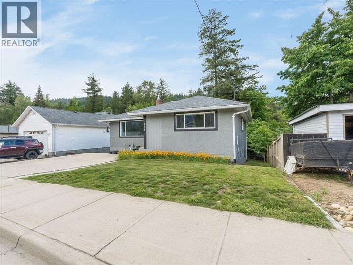 Property Photo:  856 7th Avenue  BC V1N 1R9 
