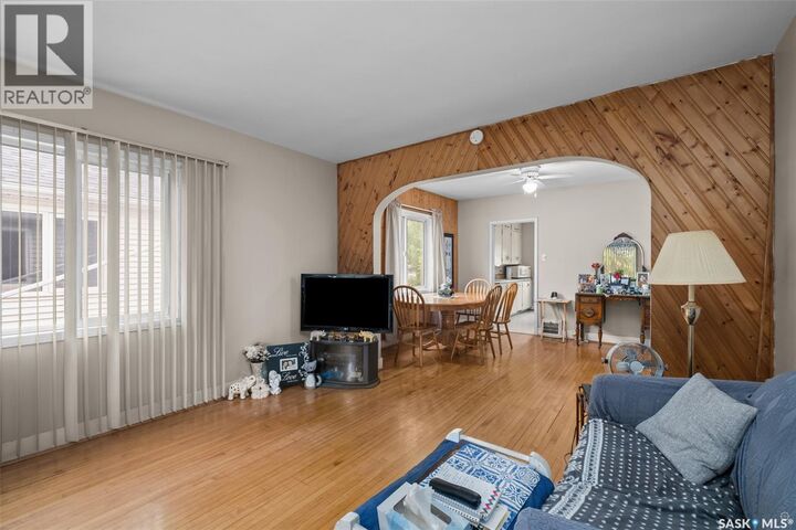 Property Photo:  361 14th Street W  SK S6V 3L6 