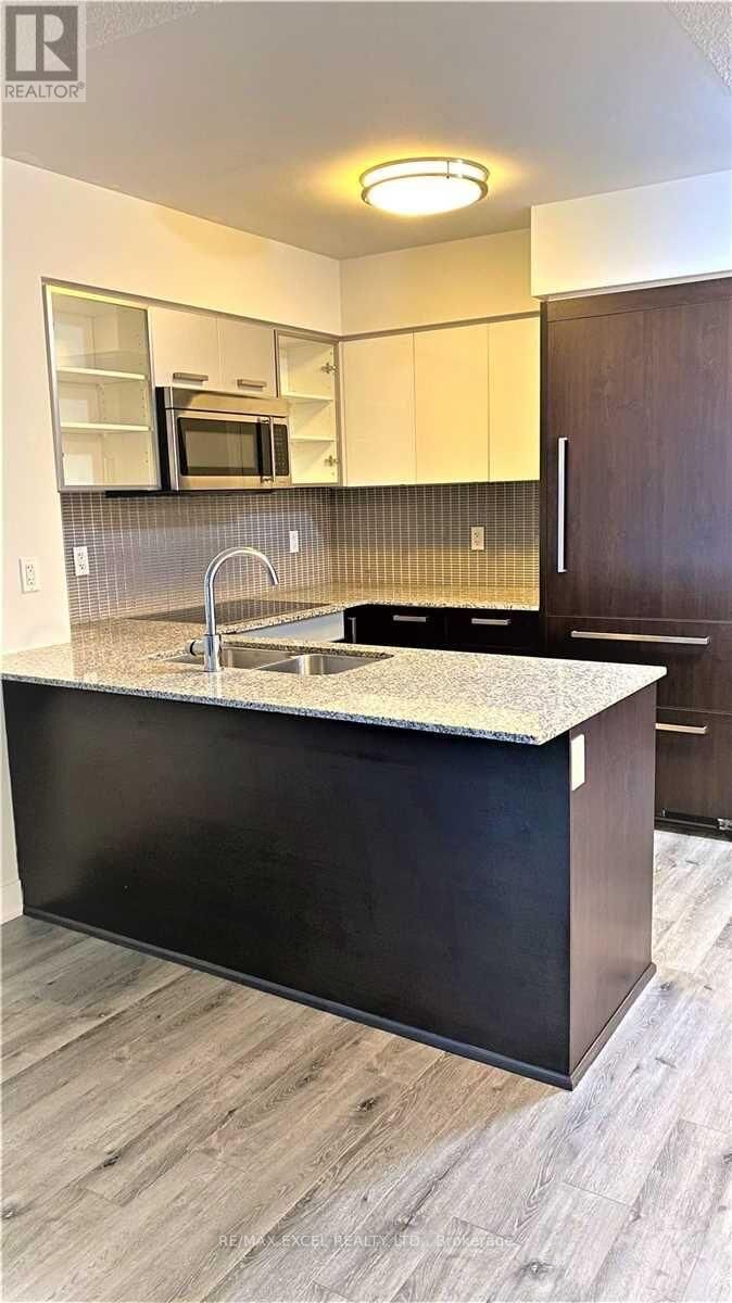 Property Photo:  5162 Yonge Street 510  ON M2N 0E9 