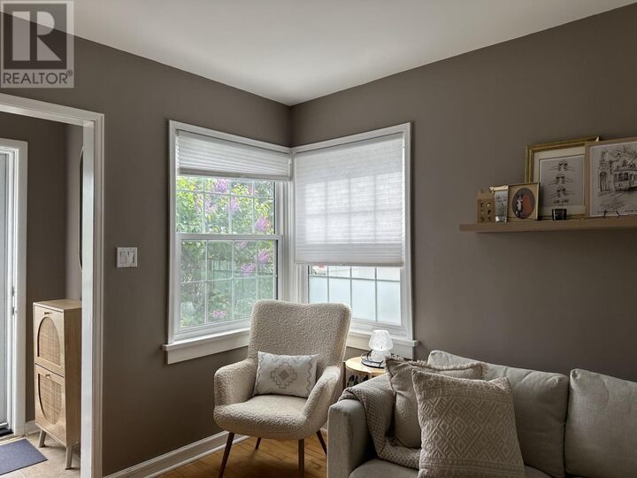 Property Photo:  305 Mary St E  ON P7E 4K1 
